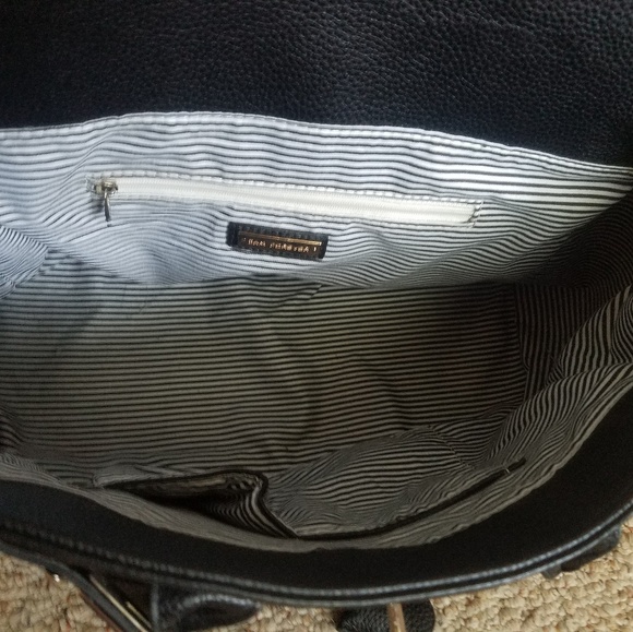 3AM Forever Handbag with lock and key - Picture 4 of 7